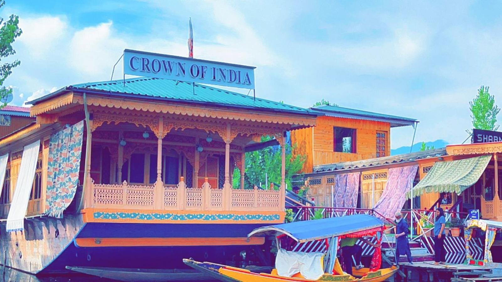 Crown Of India Group Of Houseboats Hotel Srinagar  Exterior photo